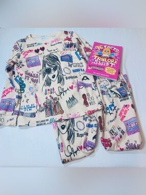 Taylor Swift Pajama Set Girls Large Y2K Inspired Collage Song Titles W/book